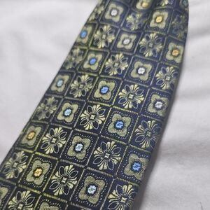 Bachrach Navy and Gold Patterned Tie